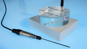 Needle probe and probe for plane surfaces Needle probe and probe for plane surfaces
